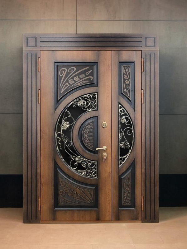 Полуторная с фигурными стеклами Полуторная с фигурными стеклами