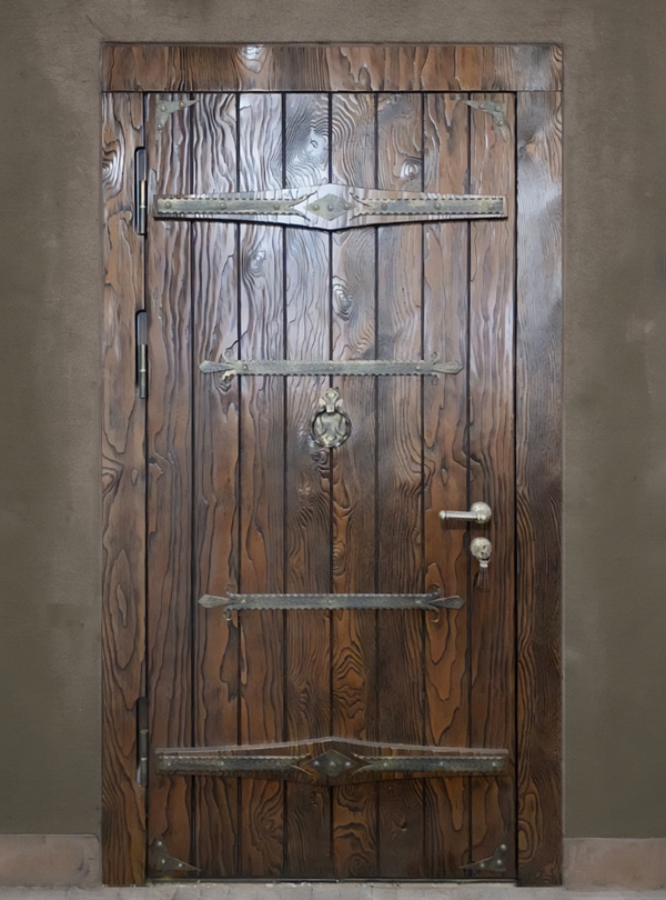 Дверь массив «под старину» Дверь массив «под старину»